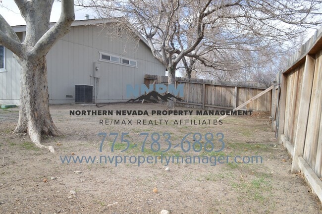 Photo - 4 Bed ~ 2 Bath ~ Large Home on Corner lot off of S McCarren in Donner Springs Neighborhood~ FOR RENT