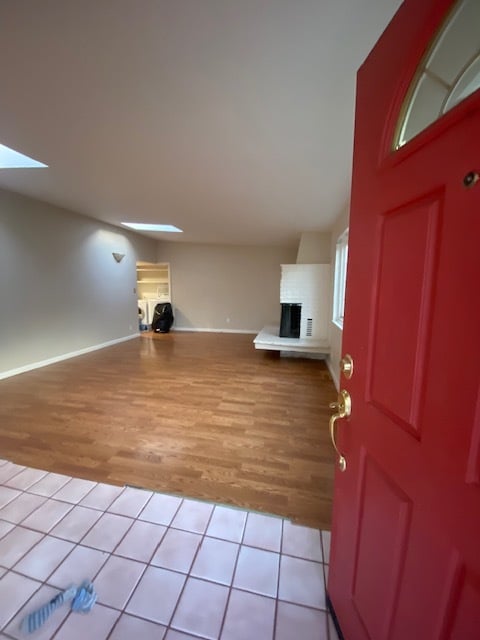 Building Photo - 447 W 2nd St