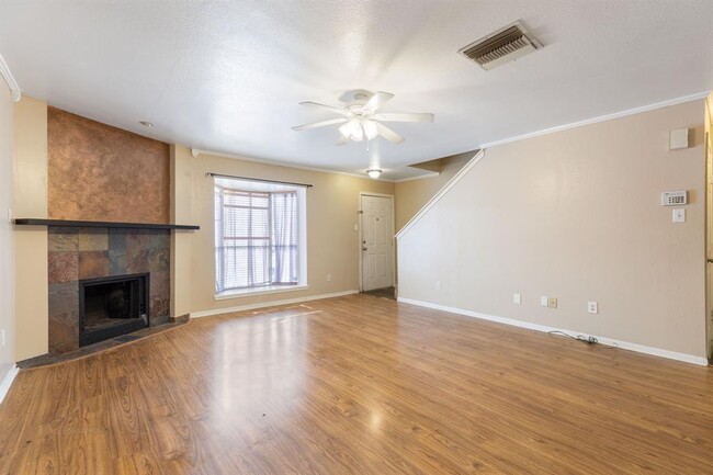 Photo - 1919 Place Rebecca Ln Condo Unit H16