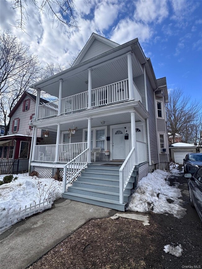 Building Photo - 4 Gray St