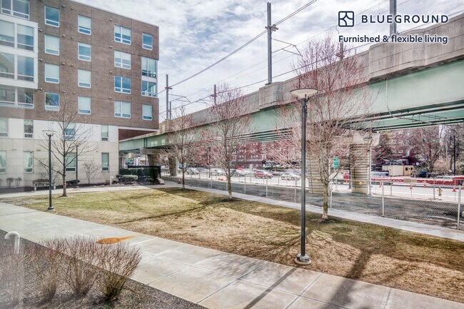 Photo - 5 Glassworks Ave Unit SI FL1-ID869