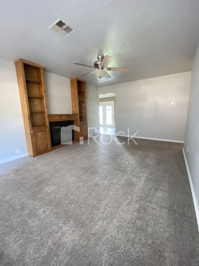 Photo - 3 bedroom/2 bathroom home in Moore Schools