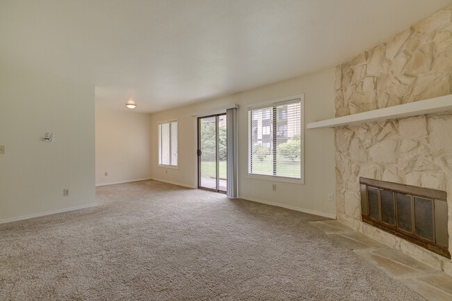 Photo - Roomy Remodeled  Kirkland Condo