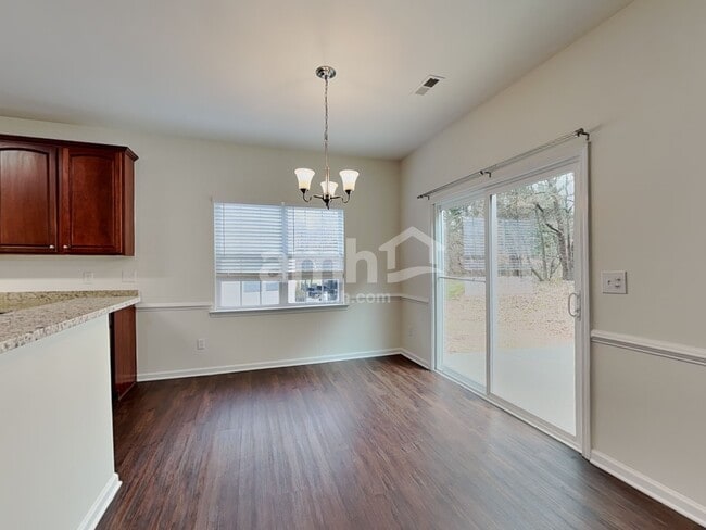 Photo - 4205 Lindsey Ln