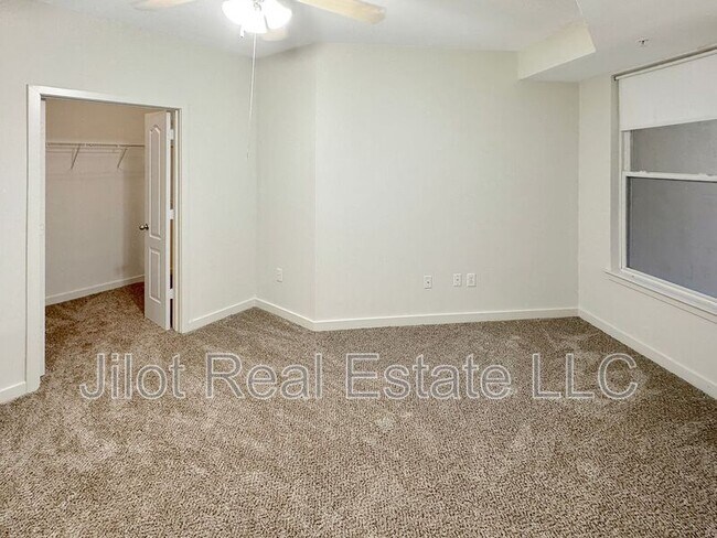 Photo - 390 17th St NW Unidad 2061