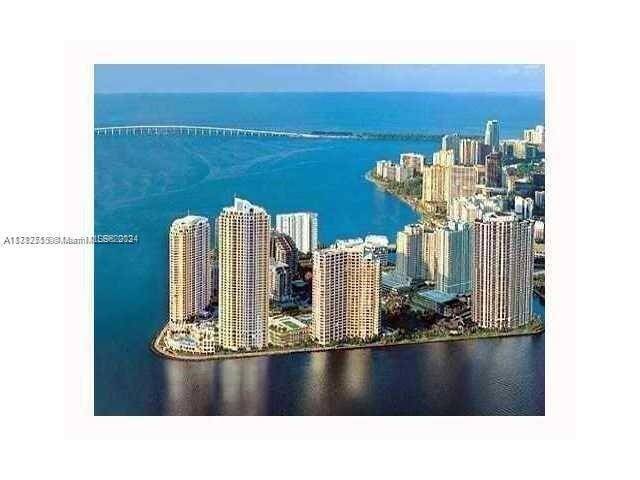 Building Photo - 888 Brickell Key Dr Unit 1101 Rental