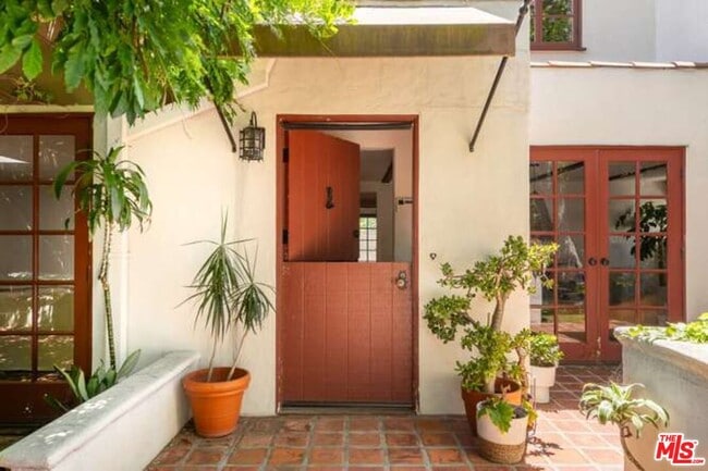 Photo - 344 Entrada Dr