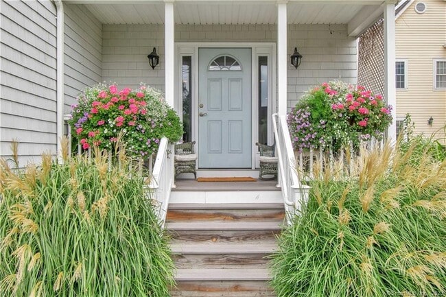 Photo - 469 S Benson Rd