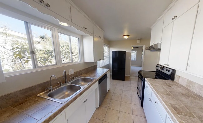 Photo - 6165 Mary Ln Dr