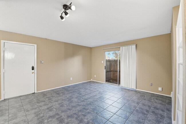 Photo - 12905 Woodforest Blvd Unit 711