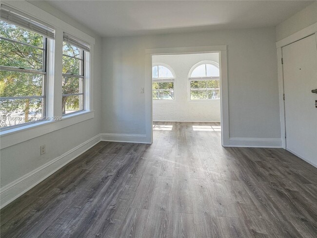 Photo - 2007 SW 10th St Unit 3