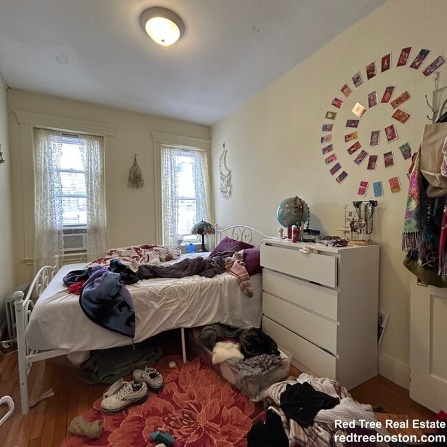 104 Peterborough St