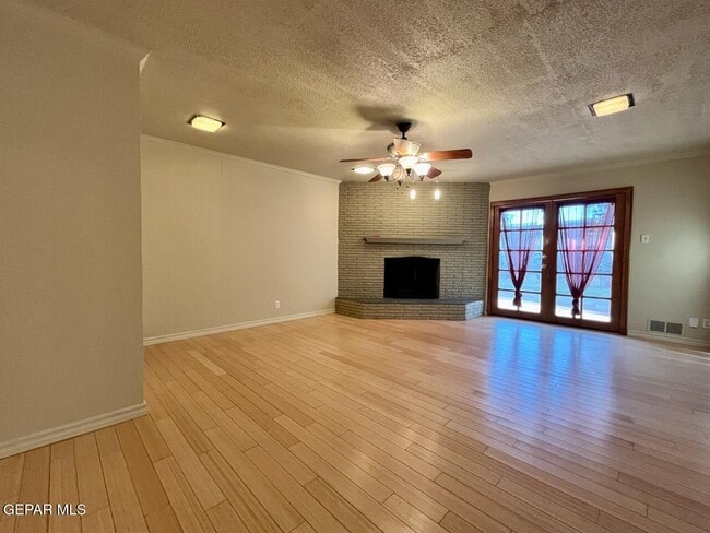 Photo - 3807 Okeefe Dr