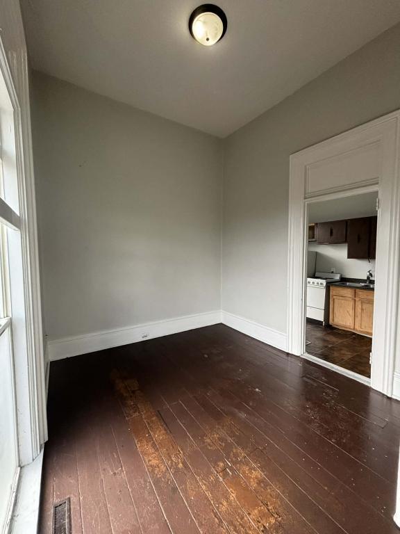 Photo - 221 Columbia St