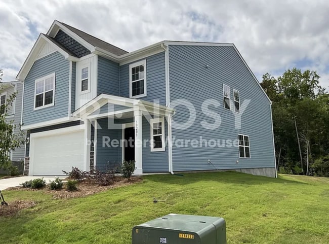 Building Photo - Welcome to this stunning 5 bedroom, 3 bathroom home