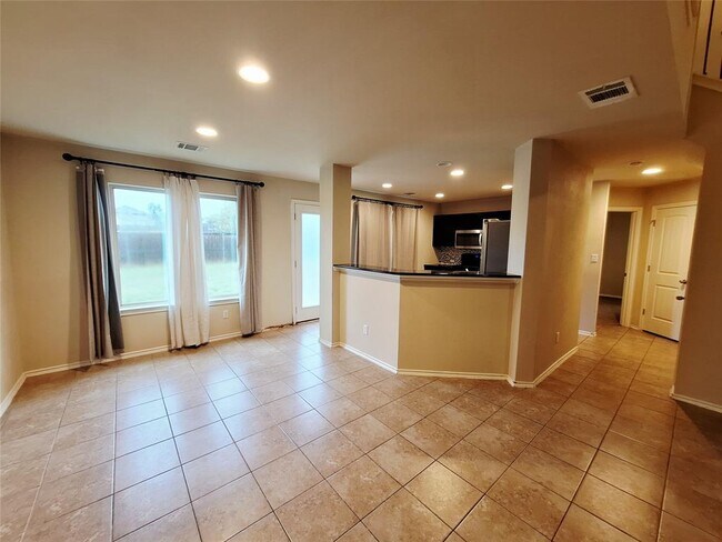 Photo - 220 Westminster Dr