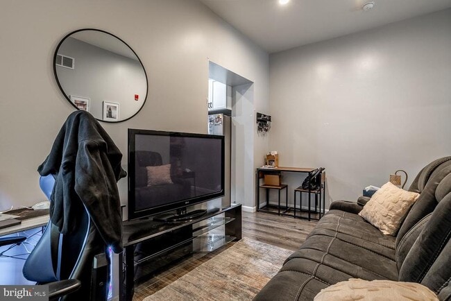 Photo - 116 S Fellowship Rd