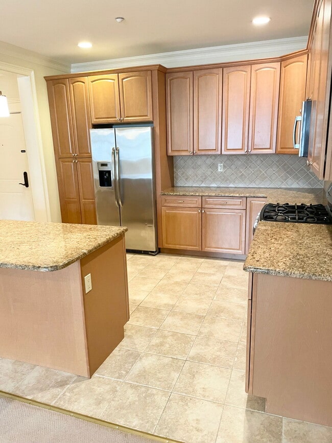 Photo - Madison Avenue, Park Ridge, NJ 07656 - 2 B... Unit 105