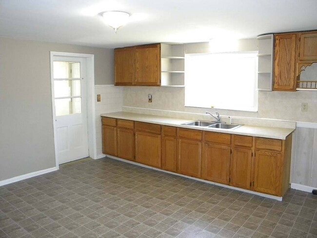 Photo - Charming Ranch with Fireplace, 2 Garages & Large Yard