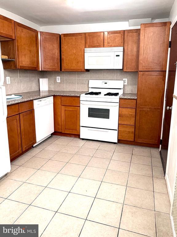 Photo - 2016 S Mildred St