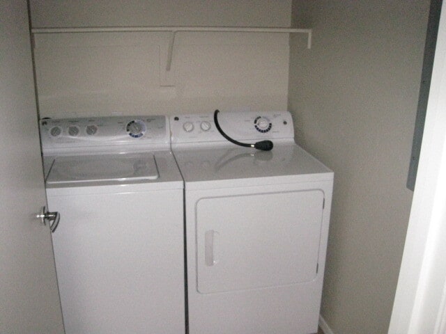 Photo - 2024 S Baldwin