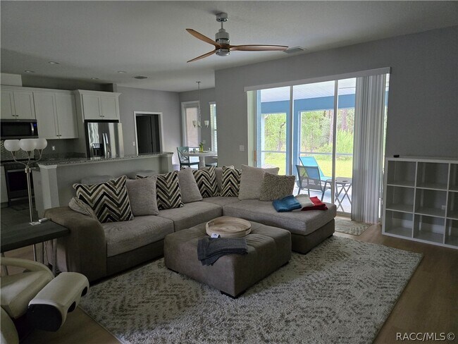 Photo - 13 Whitewood Ct