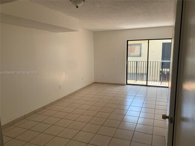Photo - 2319 W 60th St Unit D212