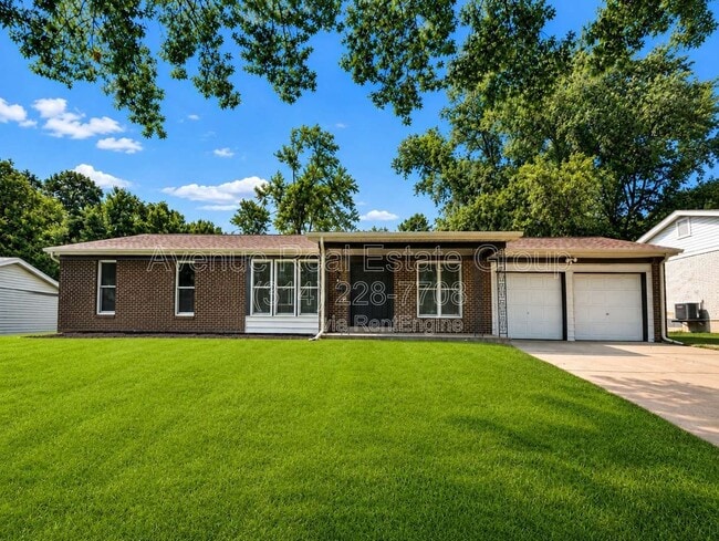Building Photo - 13241 Delft Dr