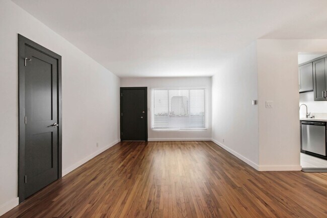 Photo - 917 5th St in Santa Monica.  Steps to Mont... Unit 2