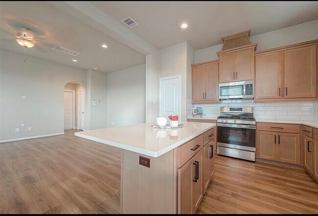 Photo - 8700 Laurel Crest Dr