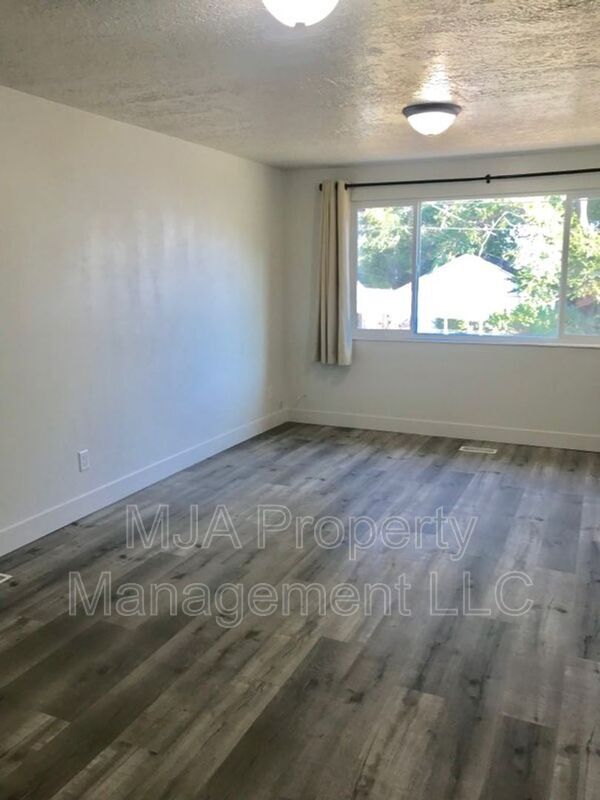 Photo - 655 S 1000 W Unit #4