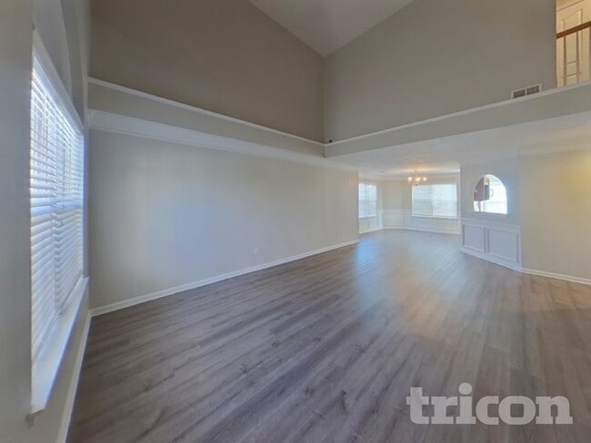 Photo - 10 St Charles Pl