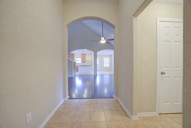 Photo - 6302 Denison Oaks Dr