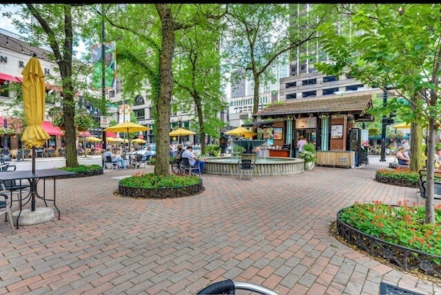 Photo - 1030 N State St Unit 27C