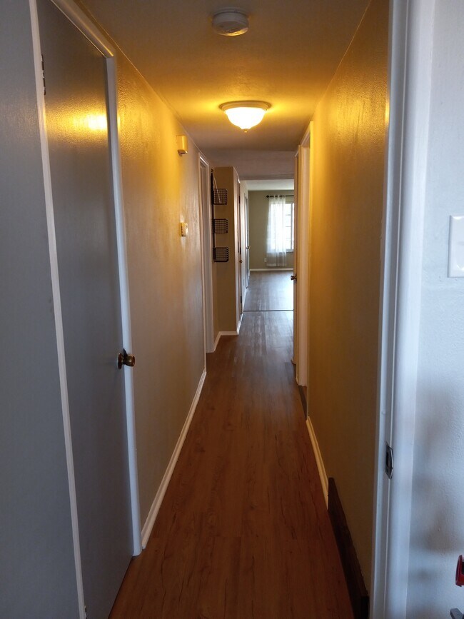 Photo - 7320 Hampshire Dr Unidad #3