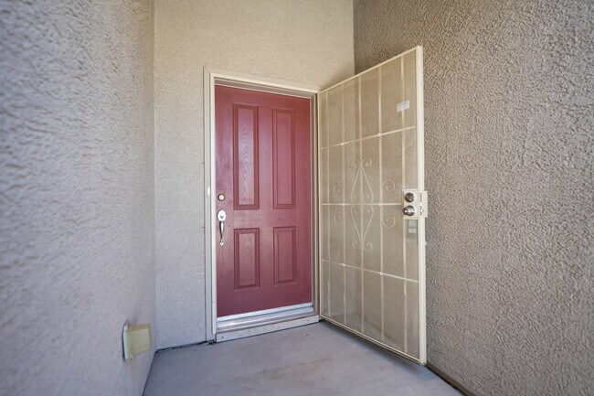 Photo - 7752 Fruit Dove St