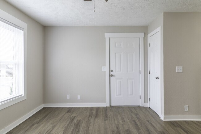 Photo - ***COMING SOON***2 Bedroom Apartment off Waldron Rd in Lavergne
