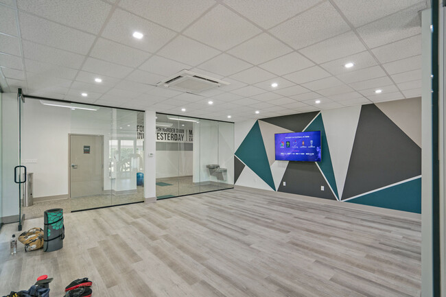 Building Photo - PARK AVENUE Rental