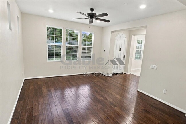 24266 Verdugo Cir
