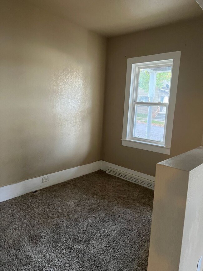 Charming and cozy 1900 Single Family Home Rental House Rental in