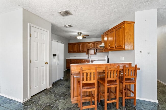 Photo - 201 Edward Dr