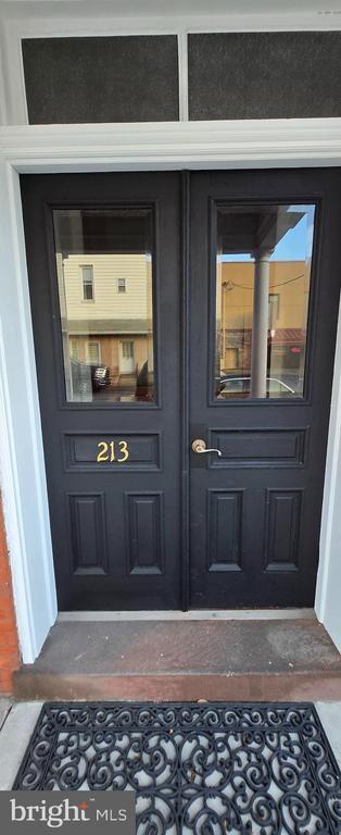 Photo - 213 W Market St