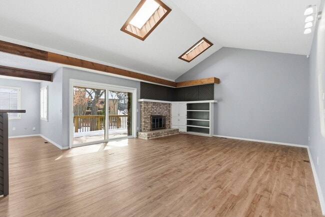 Photo - 3460 E Catalpa St Unit 3560 Catalpa