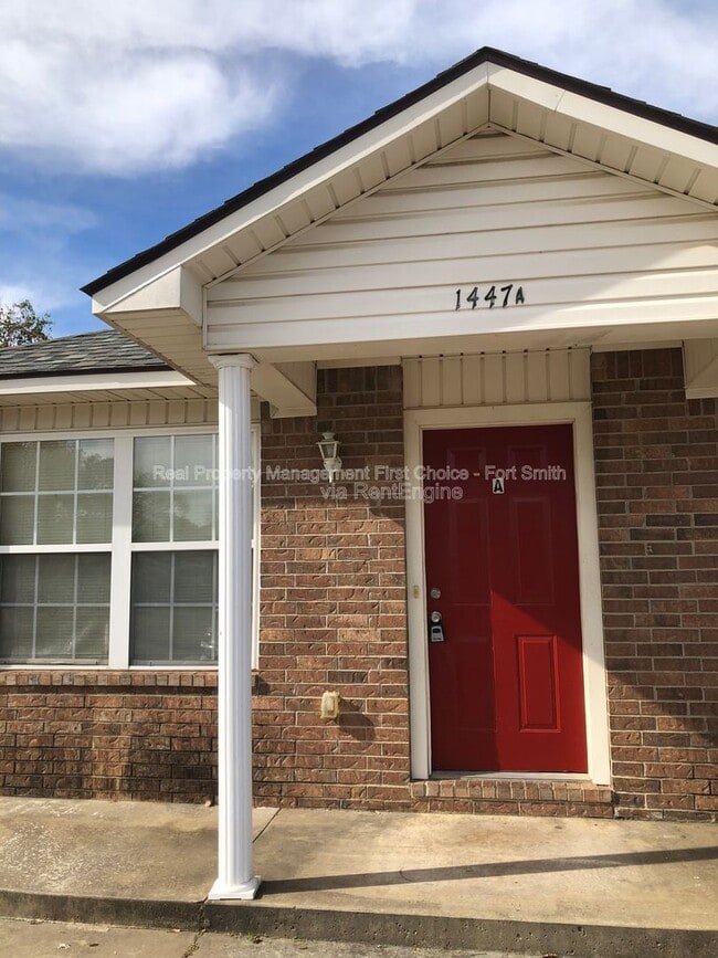 Building Photo - 1447 Brazil Ave