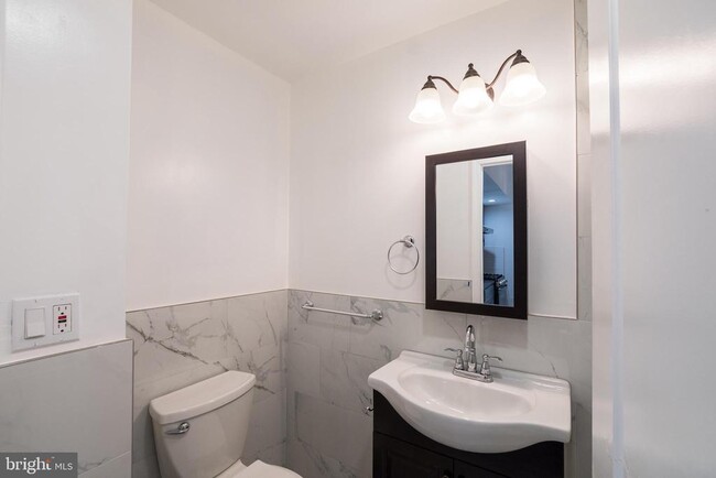 Photo - 1726 Pine St Apartment Unit 2F