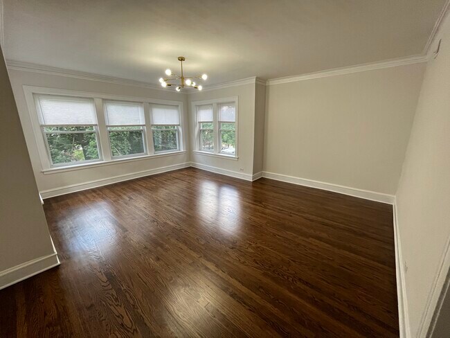 Photo - 4950 N Drake Ave Apartments Unit 2nd Flr