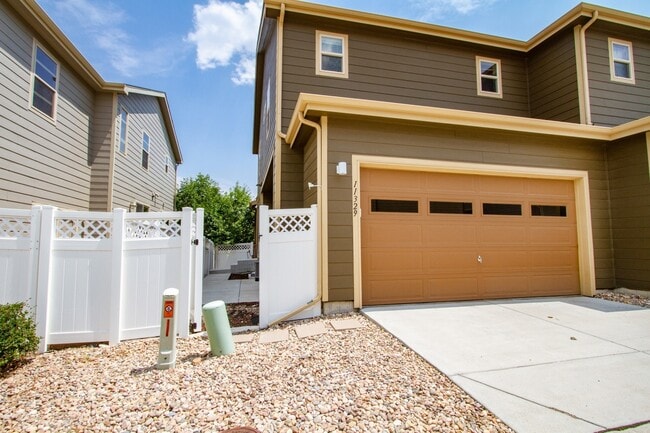 Photo - Spacious Modern Town Home with Attached 2 Car Garage!