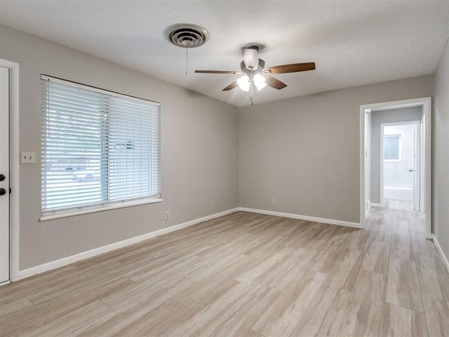 Photo - 1612 Cherry Stone St