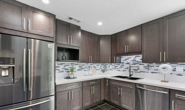 Photo - 1144 Lydig Ave