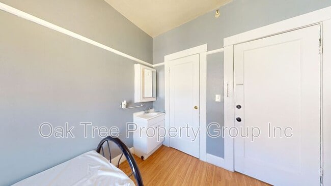 Photo - 2008 Shattuck Ave.